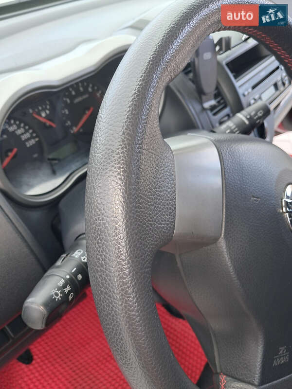 Хэтчбек Nissan Note 2008 в Коростене фото 12 Хэтчбек Nissan Note 2008 в Коростене