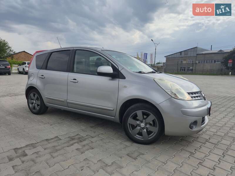 Хэтчбек Nissan Note 2008 в Киеве