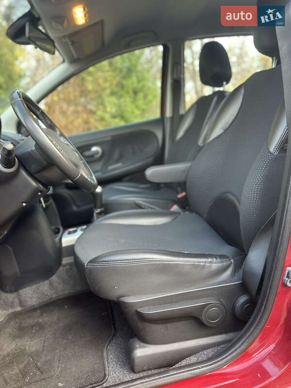 Хетчбек Nissan Note 2012 в Рівному