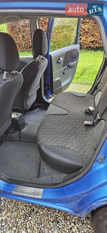 Хэтчбек Nissan Note 2006 в Киеве фото 11 Хэтчбек Nissan Note 2006 в Киеве