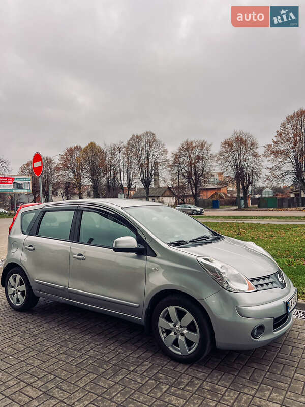 Хетчбек Nissan Note 2008 в Житомирі