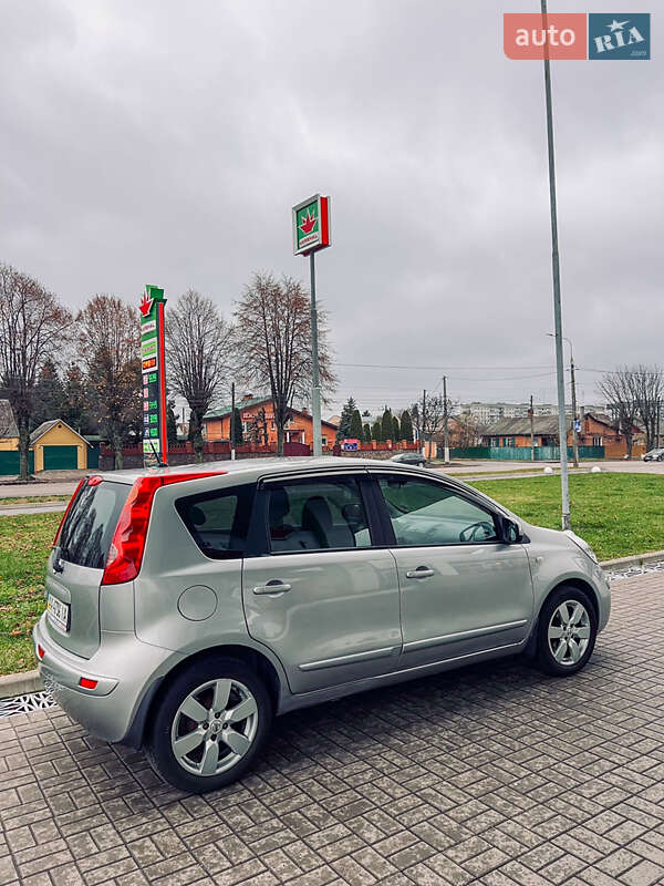 Хетчбек Nissan Note 2008 в Житомирі
