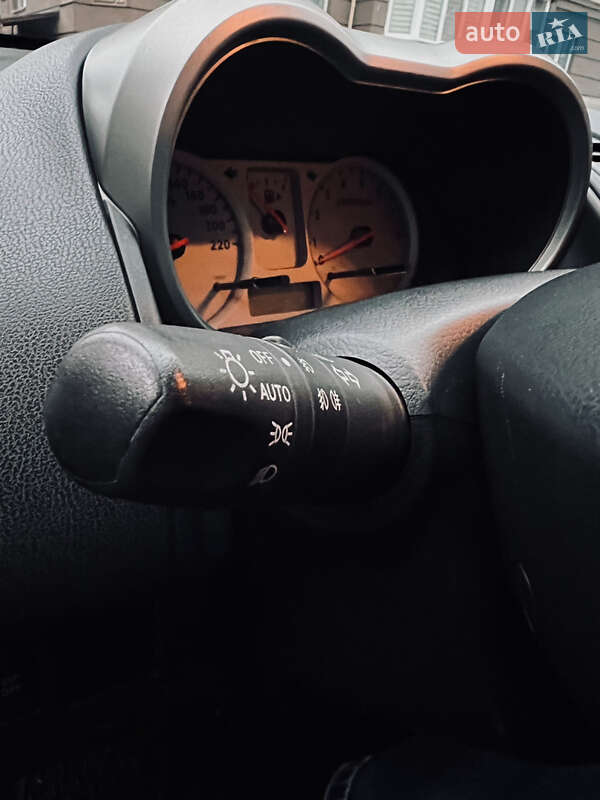 Хетчбек Nissan Note 2008 в Житомирі