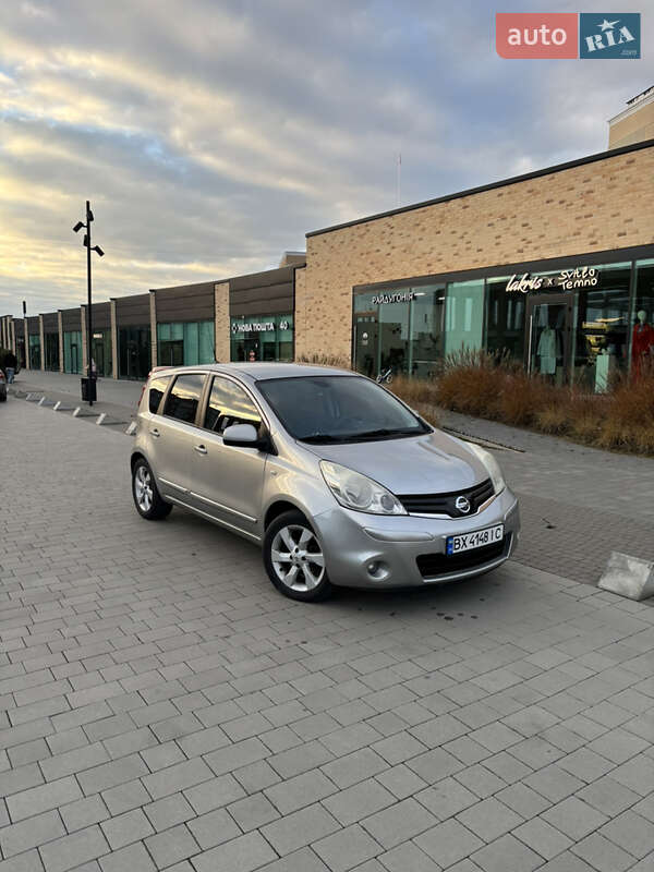 Хэтчбек Nissan Note 2010 в Хмельницком фото Хэтчбек Nissan Note 2010 в Хмельницком