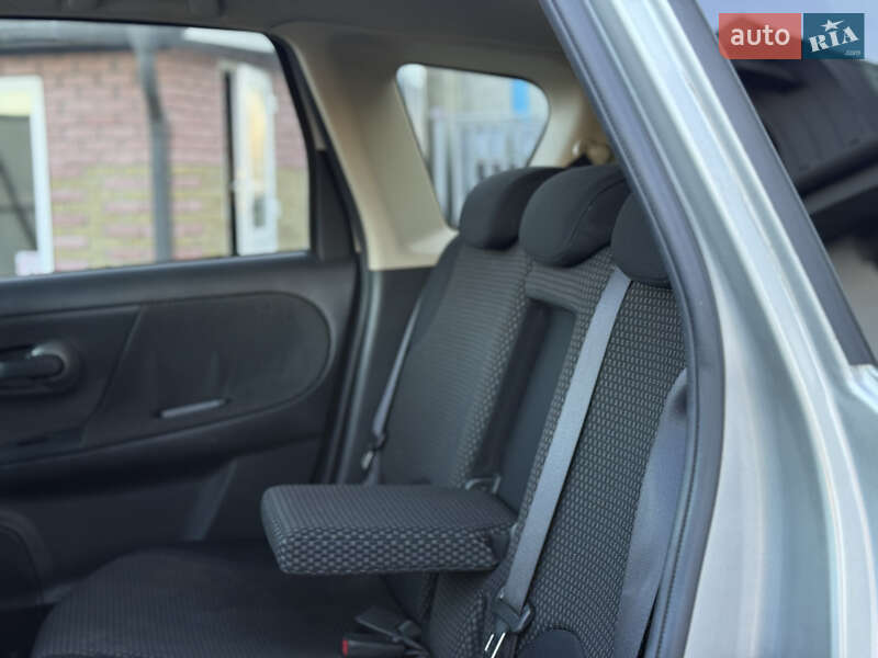 Хэтчбек Nissan Note 2007 в Тернополе фото 21 Хэтчбек Nissan Note 2007 в Тернополе