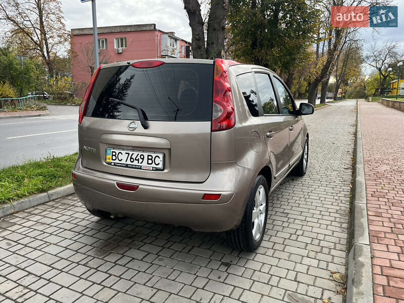Хэтчбек Nissan Note 2007 в Могилев-Подольске