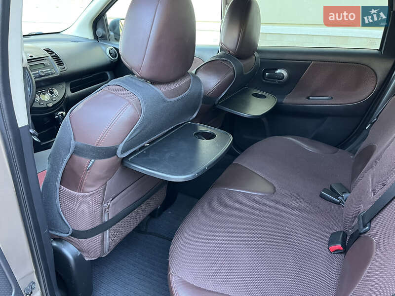 Хэтчбек Nissan Note 2007 в Могилев-Подольске