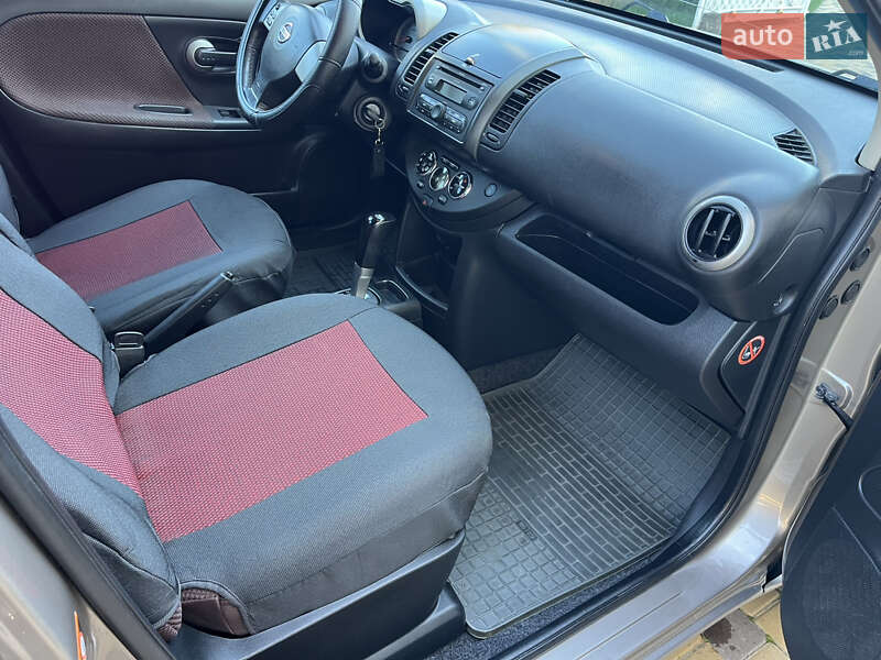 Хэтчбек Nissan Note 2007 в Могилев-Подольске