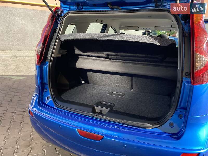 Хэтчбек Nissan Note 2010 в Черновцах фото 12 Хэтчбек Nissan Note 2010 в Черновцах