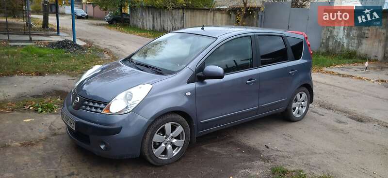 Хэтчбек Nissan Note 2007 в Вараше фото 2 Хэтчбек Nissan Note 2007 в Вараше