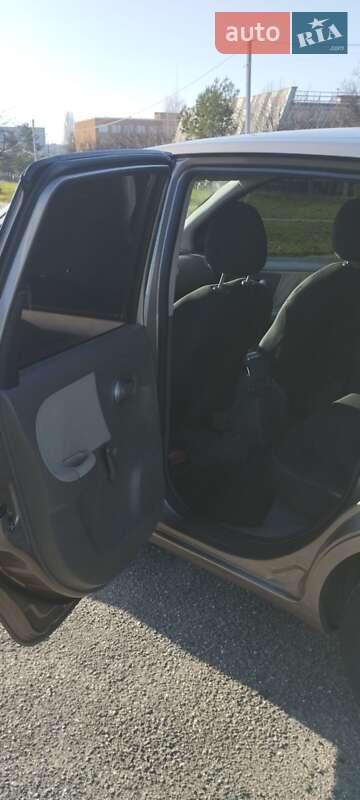 Хэтчбек Nissan Note 2007 в Черкассах