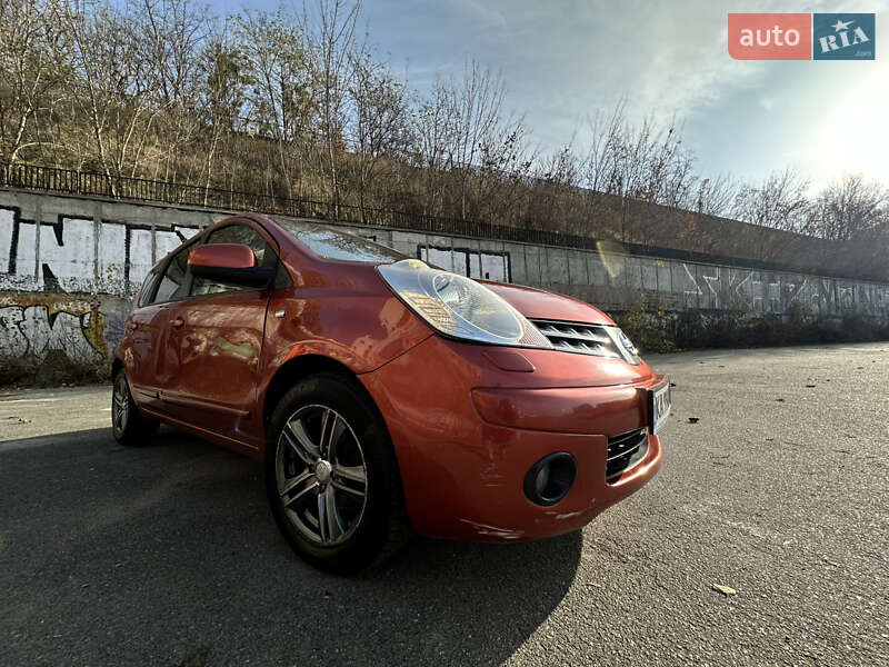 Хетчбек Nissan Note 2007 в Києві фото 12 Хетчбек Nissan Note 2007 в Києві