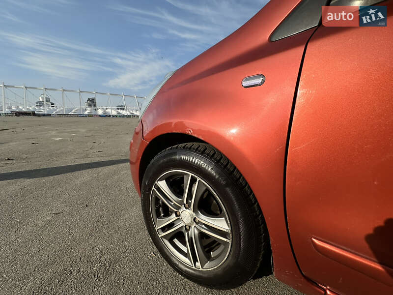 Хетчбек Nissan Note 2007 в Києві фото 18 Хетчбек Nissan Note 2007 в Києві