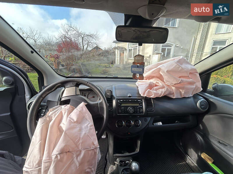 Хэтчбек Nissan Note 2009 в Деражне фото 23 Хэтчбек Nissan Note 2009 в Деражне