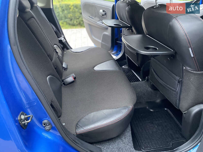 Хэтчбек Nissan Note 2007 в Виннице фото 33 Хэтчбек Nissan Note 2007 в Виннице