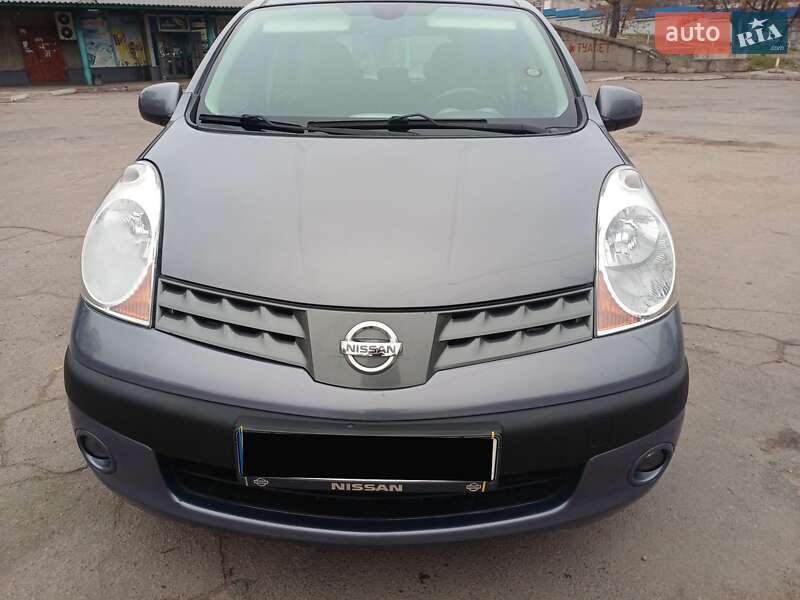 Хэтчбек Nissan Note 2007 в Каменском