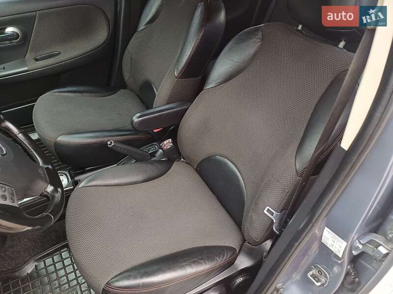 Хэтчбек Nissan Note 2007 в Каменском