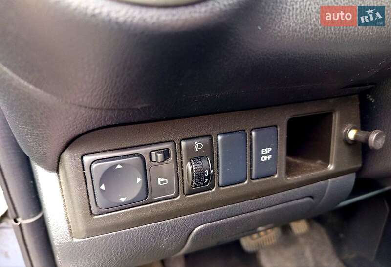 Хэтчбек Nissan Note 2009 в Луцке