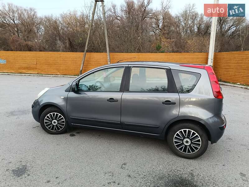Хэтчбек Nissan Note 2006 в Чернигове фото 5 Хэтчбек Nissan Note 2006 в Чернигове