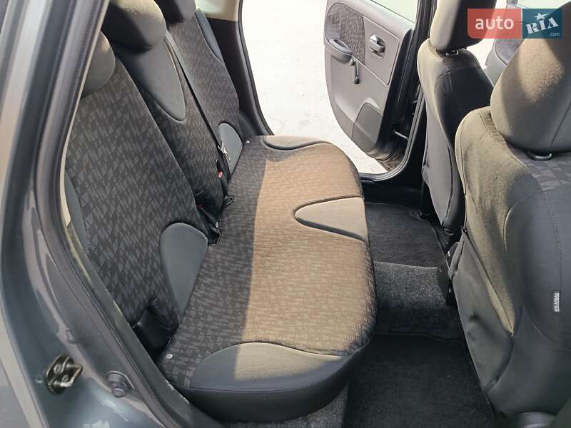 Хэтчбек Nissan Note 2006 в Чернигове фото 39 Хэтчбек Nissan Note 2006 в Чернигове