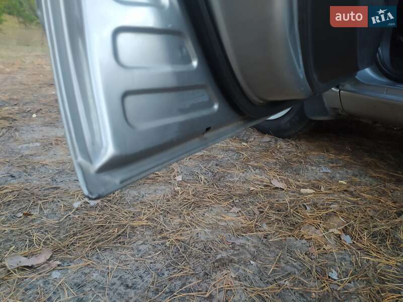 Хэтчбек Nissan Note 2008 в Днепре