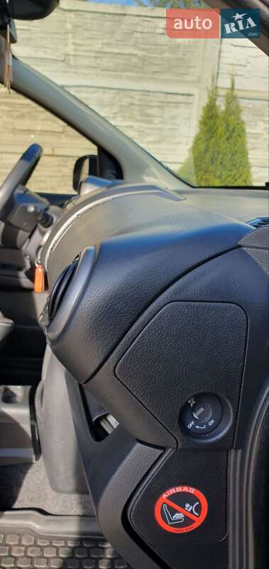 Хэтчбек Nissan Note 2008 в Казатине фото 46 Хэтчбек Nissan Note 2008 в Казатине