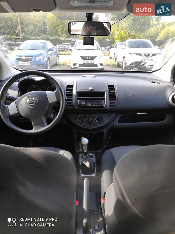 Хетчбек Nissan Note 2013 в Києві фото 7 Хетчбек Nissan Note 2013 в Києві