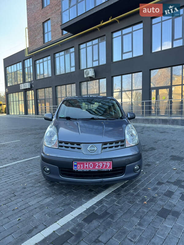 Хэтчбек Nissan Note 2006 в Полтаве