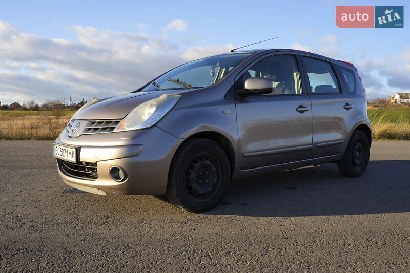 Хэтчбек Nissan Note 2007 в Дрогобыче