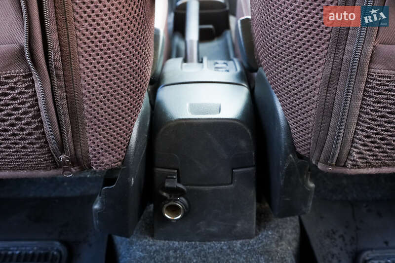 Хэтчбек Nissan Note 2007 в Дрогобыче