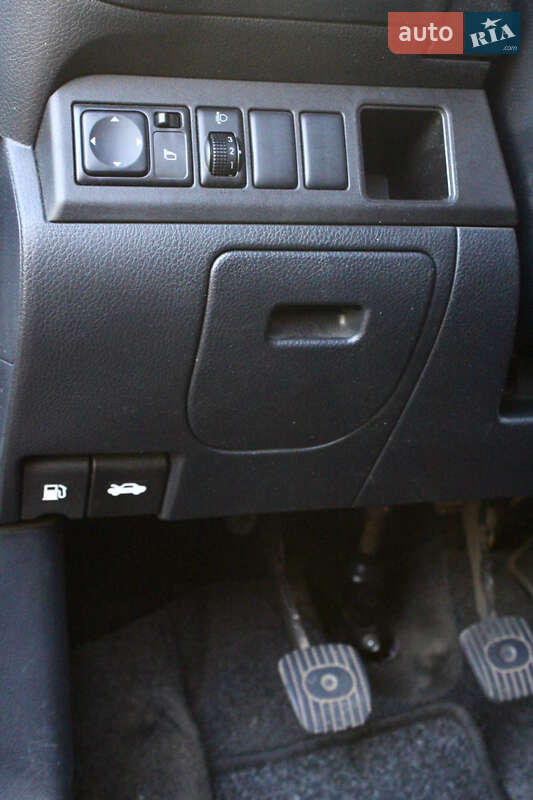 Хэтчбек Nissan Note 2008 в Одессе