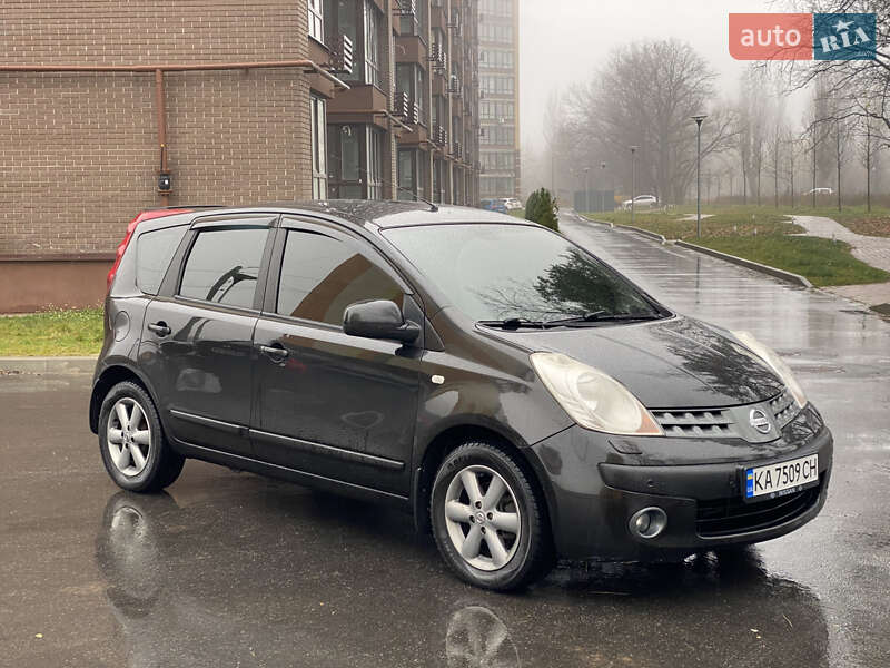 Хэтчбек Nissan Note 2006 в Чернигове фото 6 Хэтчбек Nissan Note 2006 в Чернигове