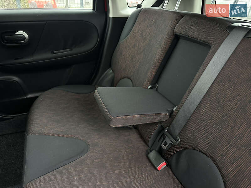 Хэтчбек Nissan Note 2010 в Виннице