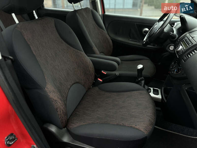 Хэтчбек Nissan Note 2010 в Виннице