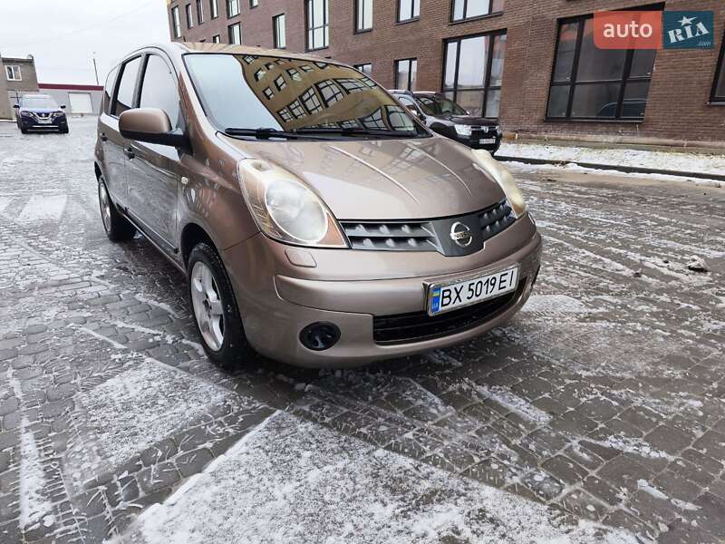 Хетчбек Nissan Note 2008 в Нетішині