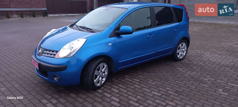 Хэтчбек Nissan Note 2006 в Костополе