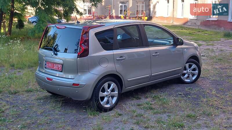 Хетчбек Nissan Note 2010 в Луцьку фото 4 Хетчбек Nissan Note 2010 в Луцьку