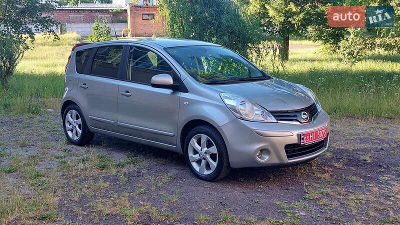 Хетчбек Nissan Note 2010 в Луцьку фото 5 Хетчбек Nissan Note 2010 в Луцьку