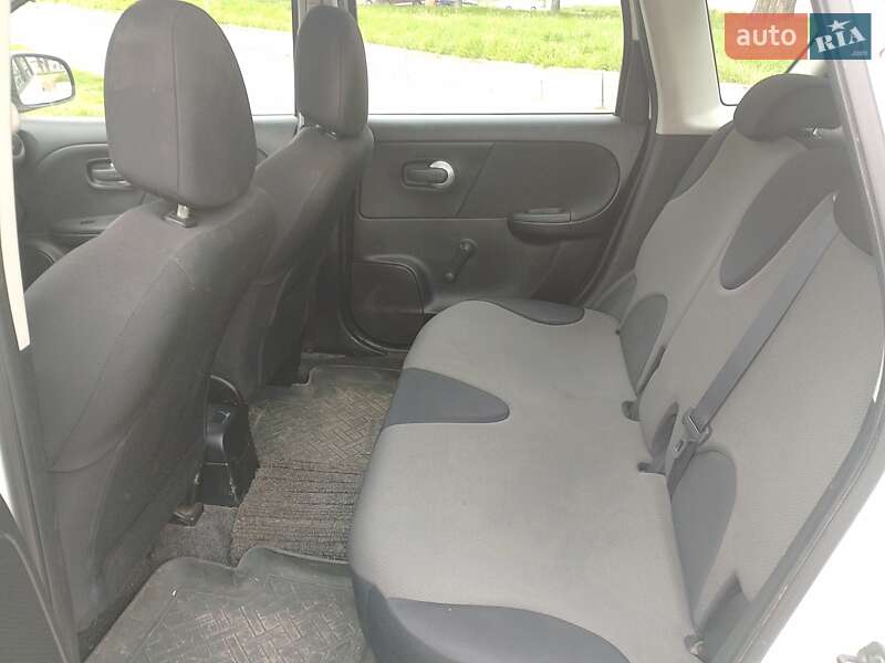 Хэтчбек Nissan Note 2013 в Киеве