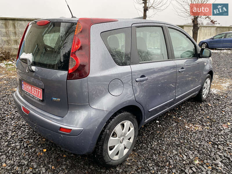 Хэтчбек Nissan Note 2009 в Луцке