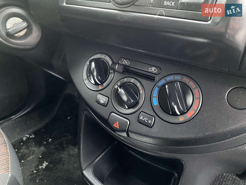 Хэтчбек Nissan Note 2009 в Луцке