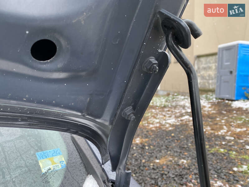 Хэтчбек Nissan Note 2009 в Луцке