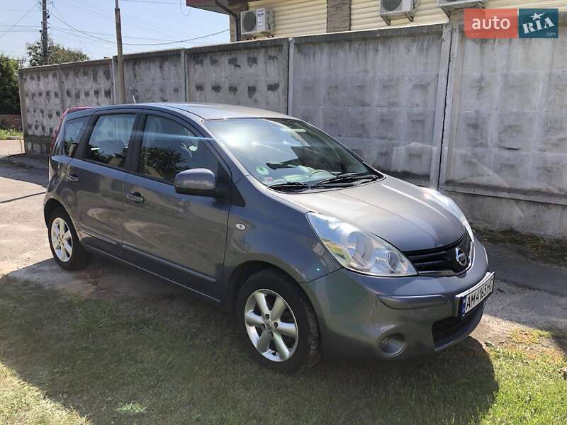 Хетчбек Nissan Note 2010 в Житомирі фото Хетчбек Nissan Note 2010 в Житомирі