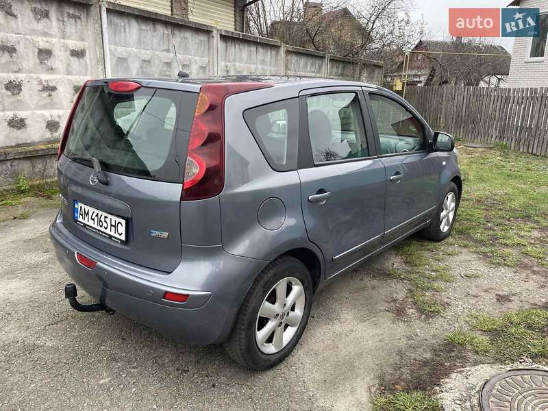 Хетчбек Nissan Note 2010 в Житомирі фото 17 Хетчбек Nissan Note 2010 в Житомирі