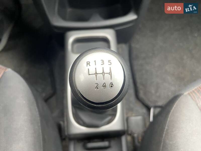 Хетчбек Nissan Note 2010 в Житомирі фото 25 Хетчбек Nissan Note 2010 в Житомирі