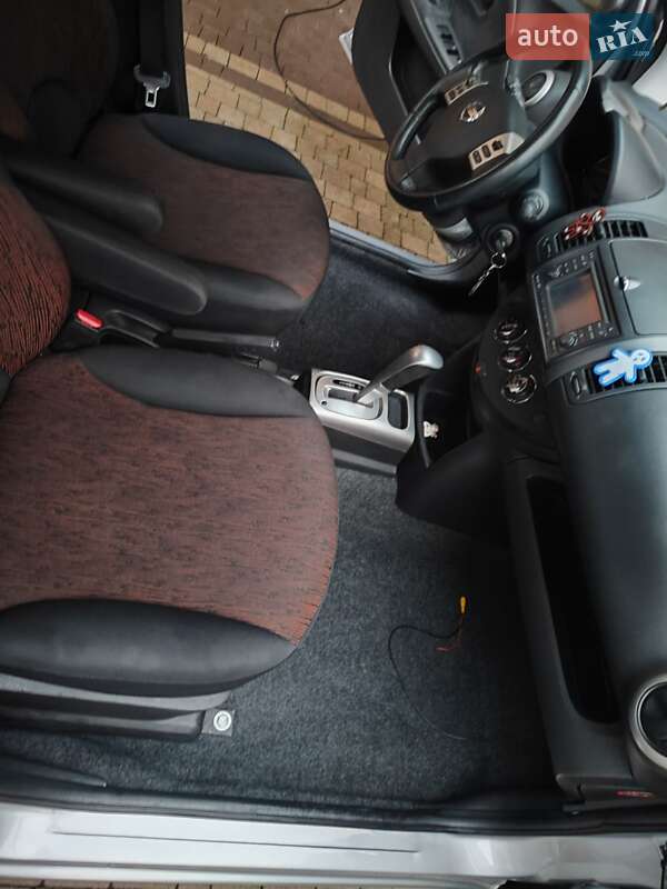 Хетчбек Nissan Note 2009 в Івано-Франківську