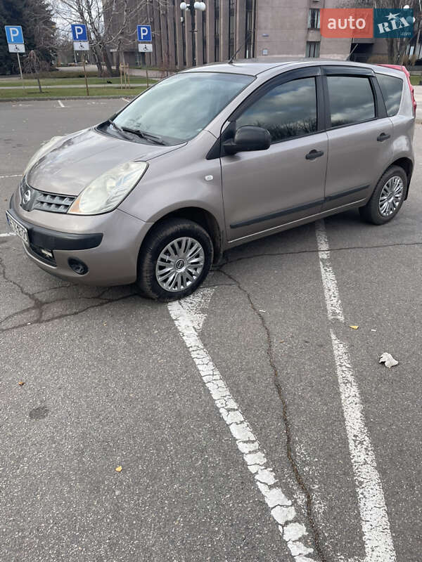 Хэтчбек Nissan Note 2006 в Кривом Роге фото 3 Хэтчбек Nissan Note 2006 в Кривом Роге