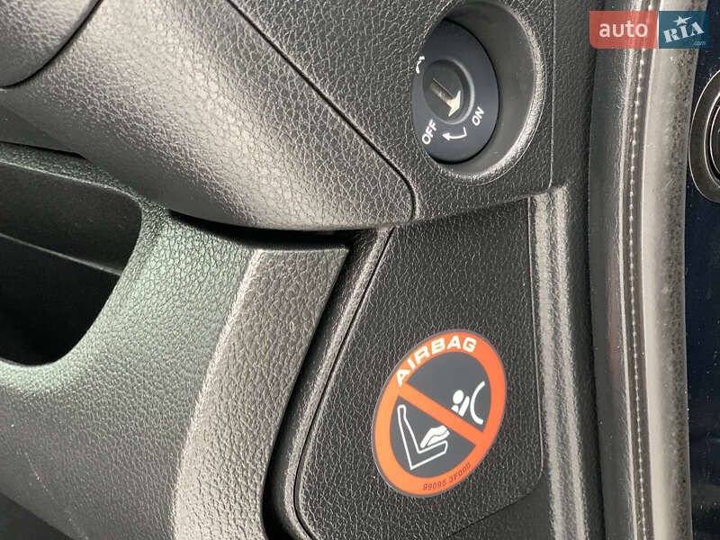 Хетчбек Nissan Note 2007 в Дрогобичі