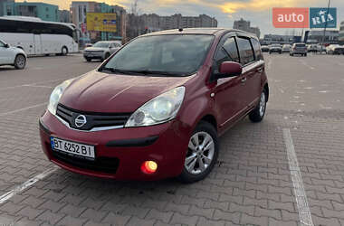Хэтчбек Nissan Note 2011 в Киеве
