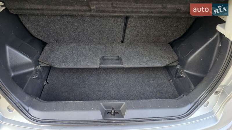 Хэтчбек Nissan Note 2009 в Виннице